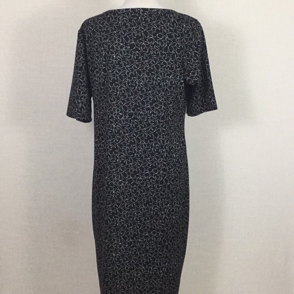 NWOT LuLaRoe Julia dress - b&w stars ⭐️ - Picture 4 of 7